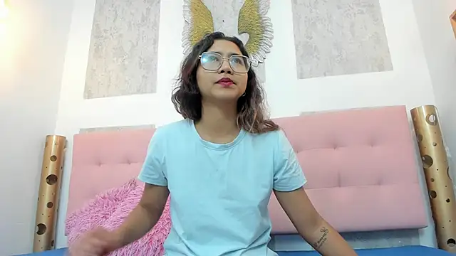 Snapshot of SamanthaFox_8 chatting on October 20, 10:49 am SamanthaFox 8 online show from October 20, 10:49 am