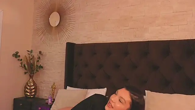 Snapshot of ClaraPasssion chatting on October 27, 7:51 pm ClaraPasssion online show from October 27, 7:51 pm