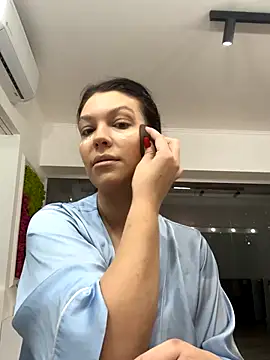 Snapshot of ClaraPasssion chatting on November 23, 5:18 am ClaraPasssion online show from November 23, 5:18 am