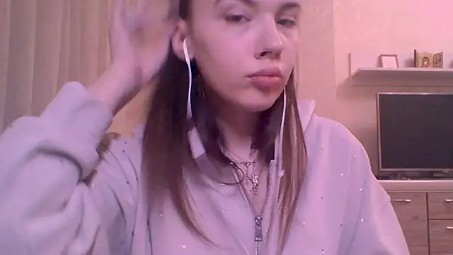 Snapshot of CeyaLier chatting on March 26, 6:02 pm CeyaLier online show from March 26, 6:02 pm