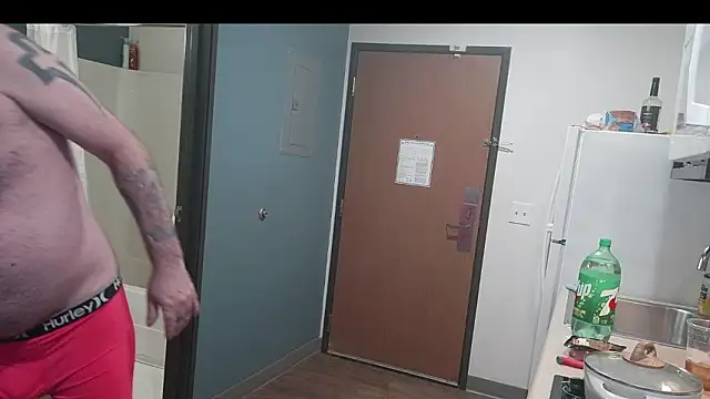 Snapshot of Fuck-Buddy-4U chatting on February 23, 5:54 pm Fuck-Buddy-4U online show from February 23, 5:54 pm