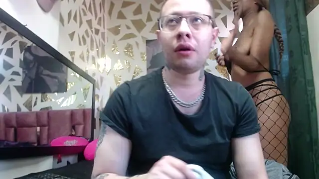 ashanti-and-alejo online show from October 22, 12:05 pm