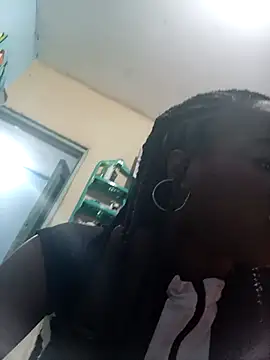 BeverlyMadison  online show from November 25, 1:33 pm