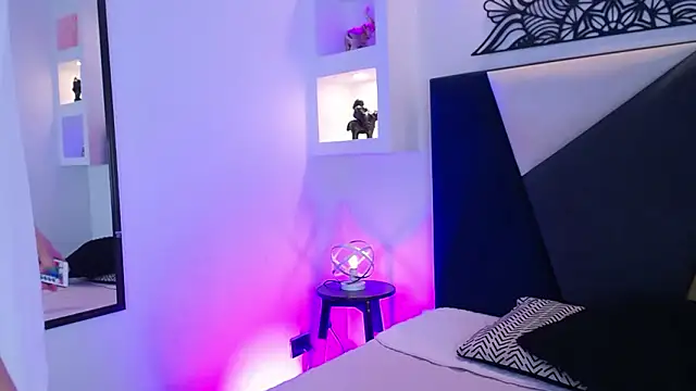 Emo Boy  online show from February 2, 8:07 pm