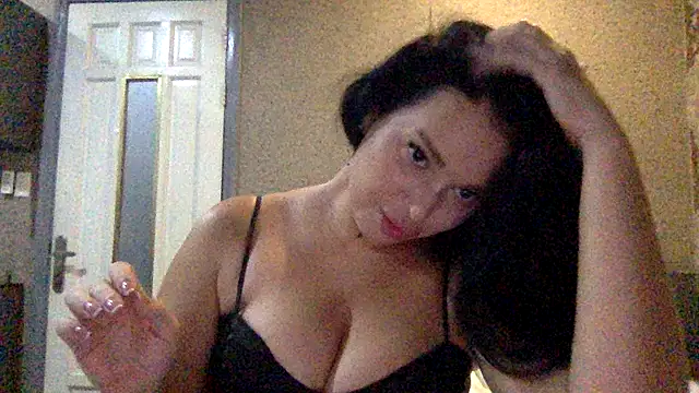 Fayronna online show from March 8, 6:34 pm