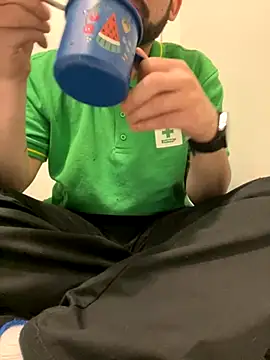 Snapshot of Nasho172737 chatting on December 1, 5:51 pm Nasho172737 online show from December 1, 5:51 pm