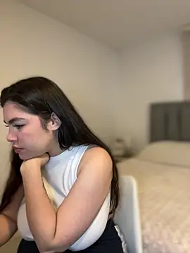 Isabella LaRue online show from March 26, 11:27 am