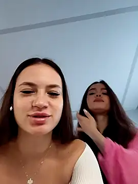 MayaGlow online show from November 17, 5:35 am