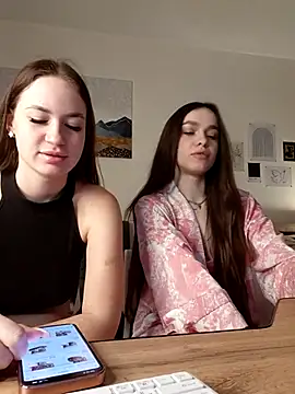 MayaGlow online show from February 2, 5:17 am