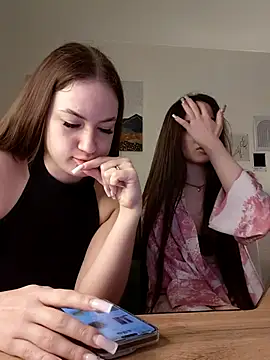 MayaGlow online show from February 5, 5:23 am