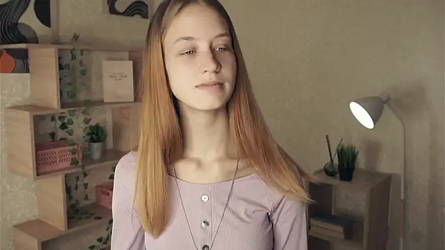 Snapshot of IveyColley chatting on October 15, 7:41 am IveyColley online show from October 15, 7:41 am