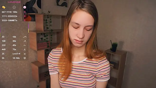 Snapshot of IveyColley chatting on November 16, 7:14 am IveyColley online show from November 16, 7:14 am