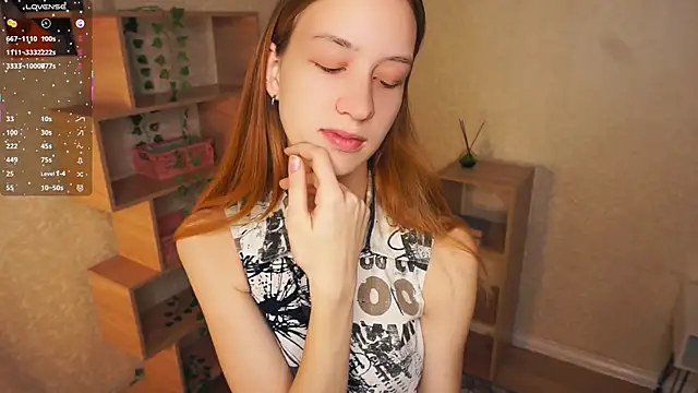 Snapshot of IveyColley chatting on November 22, 7:40 am IveyColley online show from November 22, 7:40 am