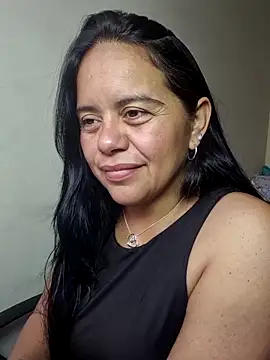 Miss  kendra  online show from November 16, 5:07 pm