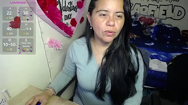 Snapshot of Miss__kendra_ chatting on April 10, 11:26 am Miss kendra online show from April 10, 11:26 am