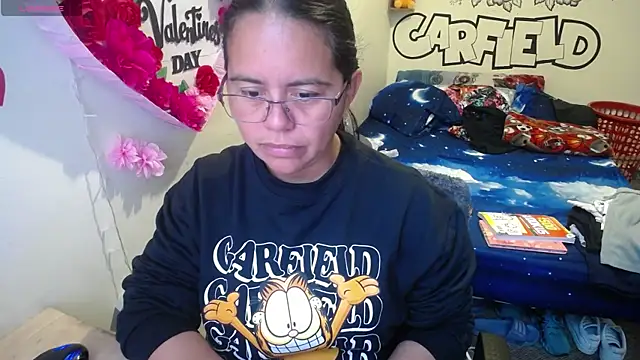 Snapshot of Miss__kendra_ chatting on April 13, 11:27 am Miss kendra online show from April 13, 11:27 am