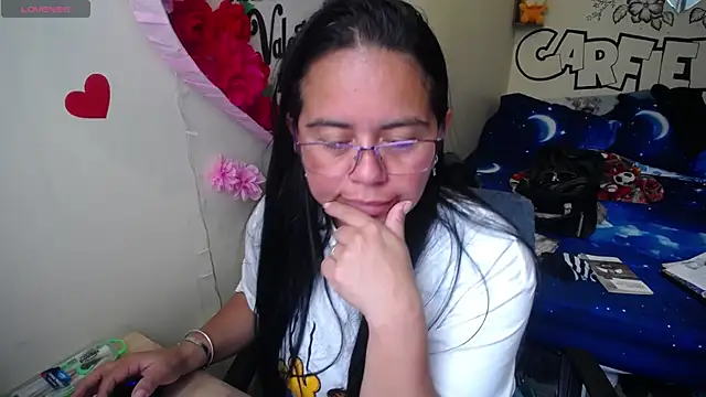 Snapshot of Miss__kendra_ chatting on April 16, 3:57 pm Miss kendra online show from April 16, 3:57 pm
