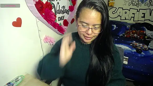 Snapshot of Miss__kendra_ chatting on April 17, 11:35 am Miss kendra online show from April 17, 11:35 am