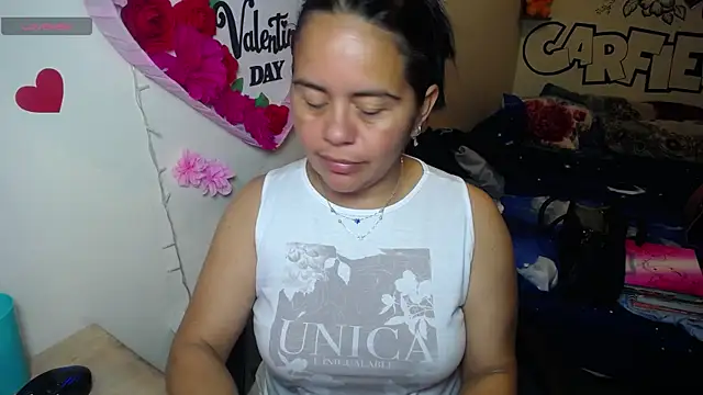 Snapshot of Miss__kendra_ chatting on April 27, 11:36 pm Miss kendra online show from April 27, 11:36 pm