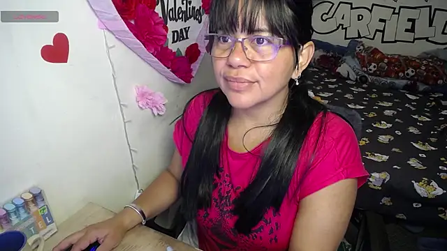 Snapshot of Miss__kendra_ chatting on May 15, 11:28 am Miss kendra online show from May 15, 11:28 am