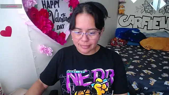 Snapshot of Miss__kendra_ chatting on June 1, 1:46 pm Miss kendra online show from June 1, 1:46 pm