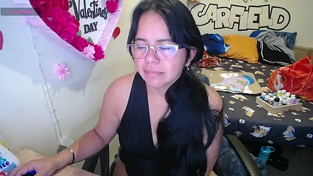 Snapshot of Miss__kendra_ chatting on June 10, 11:31 am Miss kendra online show from June 10, 11:31 am