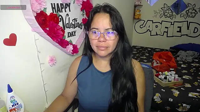Snapshot of Miss__kendra_ chatting on June 11, 11:08 am Miss kendra online show from June 11, 11:08 am
