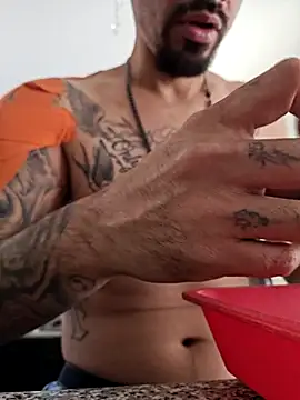 Juicydick420-xxx online show from April 1, 10:07 pm