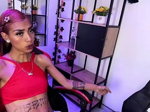 KarlaSlutSkinny   online show from December 3, 3:25 am