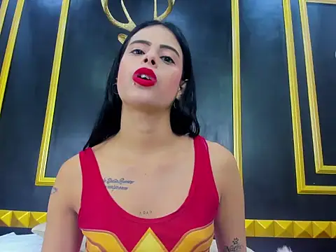 laura maite  online show from December 4, 12:03 pm