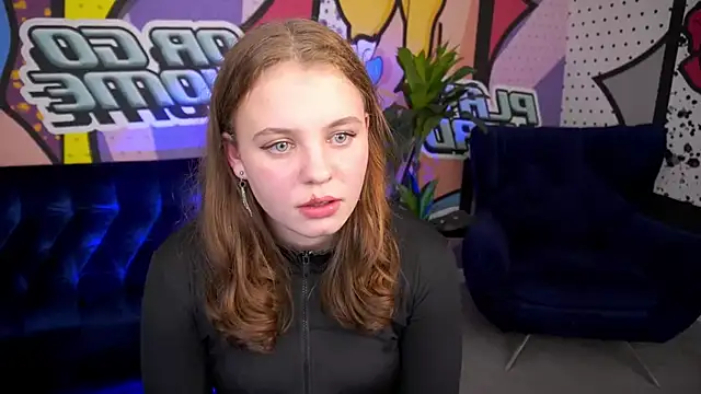 Snapshot of SnowWhiti chatting on October 28, 2:20 pm SnowWhiti online show from October 28, 2:20 pm