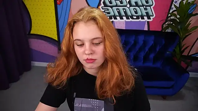 Snapshot of SnowWhiti chatting on October 31, 2:29 pm SnowWhiti online show from October 31, 2:29 pm