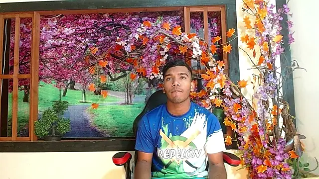 Yeinner  online show from October 8, 7:22 pm
