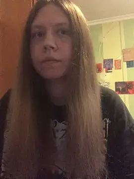 LunaVirelle online show from April 18, 4:44 pm