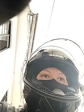 Scarlet Aura online show from October 24, 5:20 pm