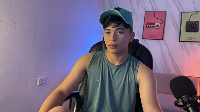 Snapshot of David_Nova chatting on November 20, 11:10 am David Nova online show from November 20, 11:10 am