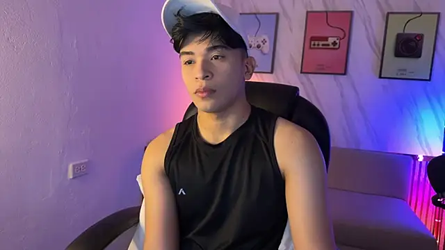 Snapshot of David_Nova chatting on December 21, 12:56 pm David Nova online show from December 21, 12:56 pm