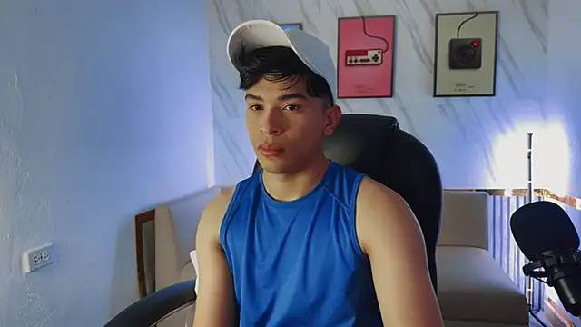 Snapshot of David_Nova chatting on January 12, 11:04 am David Nova online show from January 12, 11:04 am