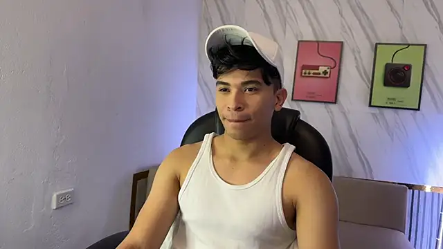 Snapshot of David_Nova chatting on January 16, 11:03 am David Nova online show from January 16, 11:03 am