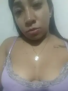 Snapshot of Harley_r chatting on October 10, 4:44 am Harley r online show from October 10, 4:44 am