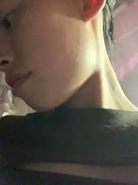 Snapshot of Han-han123 chatting on November 13, 10:19 pm Han-han123 online show from November 13, 10:19 pm