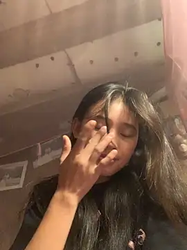 Snapshot of Han-han123 chatting on November 16, 9:53 pm Han-han123 online show from November 16, 9:53 pm