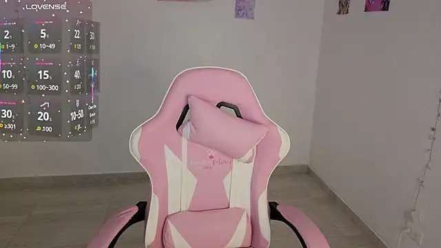 Snapshot of hime_ko chatting on December 16, 11:04 am hime ko online show from December 16, 11:04 am