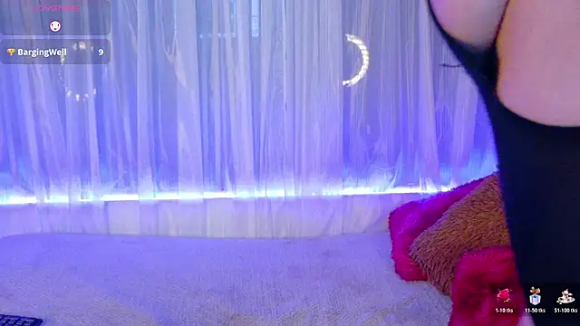 Victoria Jonhss online show from August 3, 11:08 pm