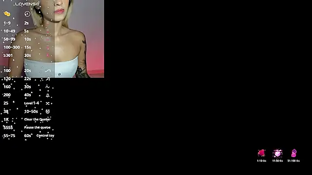 Snapshot of Ashleyroys_111 chatting on June 10, 6:40 pm Ashleyroys 111 online show from June 10, 6:40 pm