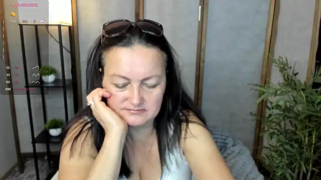 Snapshot of hottyannaa chatting on October 20, 2:34 am hottyannaa online show from October 20, 2:34 am