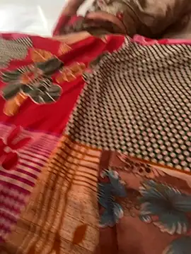 Snapshot of Telugu_dirty_talk_couple chatting on November 23, 10:04 am Telugu dirty talk couple online show from November 23, 10:04 am