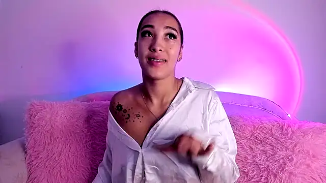 HeidyRousse online show from January 15, 1:37 pm