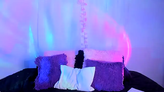 HeidyRousse online show from May 29, 8:51 pm