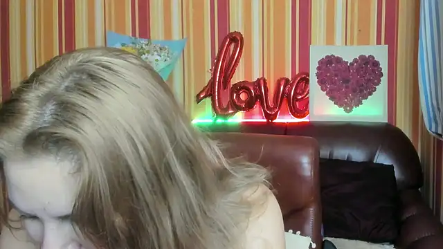 Passion-Blondy online show from December 7, 7:43 pm